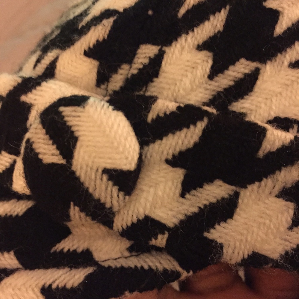 Houndstooth Newsboy Hat - Picture 4 of 4